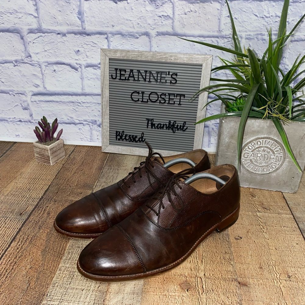 Warfield & Grand leather Oxfords cap toe dress shoe